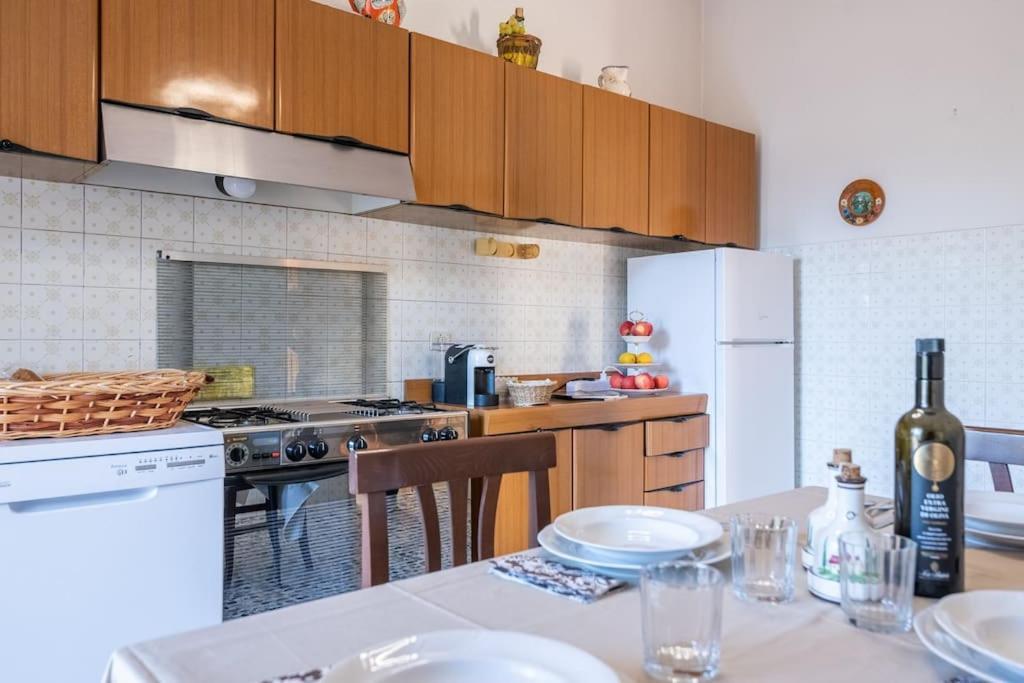 Appartamento Poggio Del Sole Лука Екстериор снимка