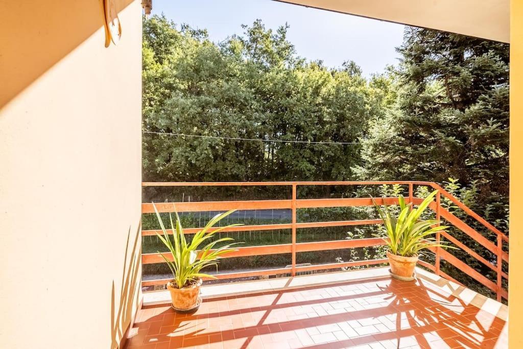 Appartamento Poggio Del Sole Лука Екстериор снимка