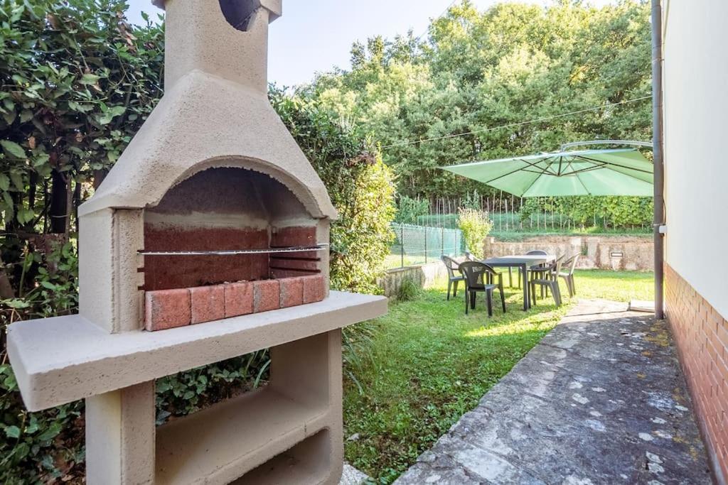 Appartamento Poggio Del Sole Лука Екстериор снимка